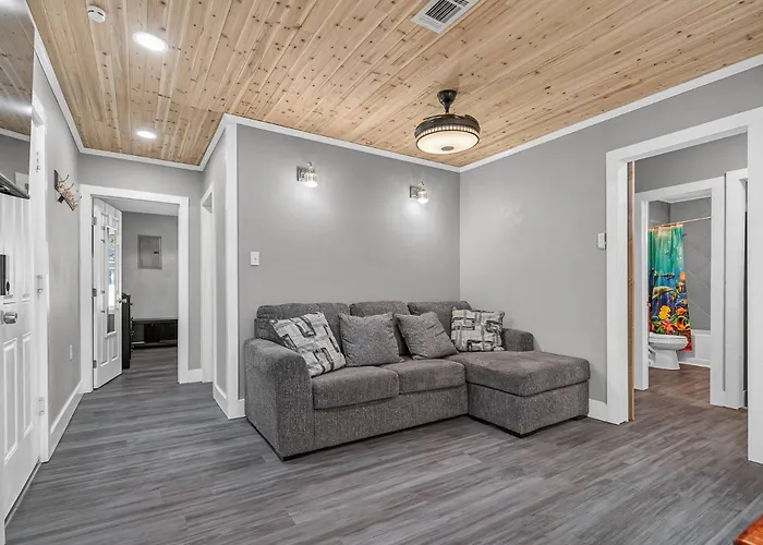 Holiday home 536 S 2nd St *