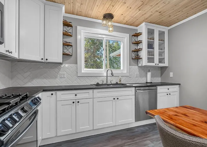 536 S 2nd St Holiday home *